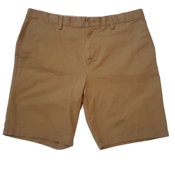 Old Navy- Men’s Flat Front Khaki Shorts Basswood, Brown Ultimate Slim, Size 38 - Picture 6 of 7